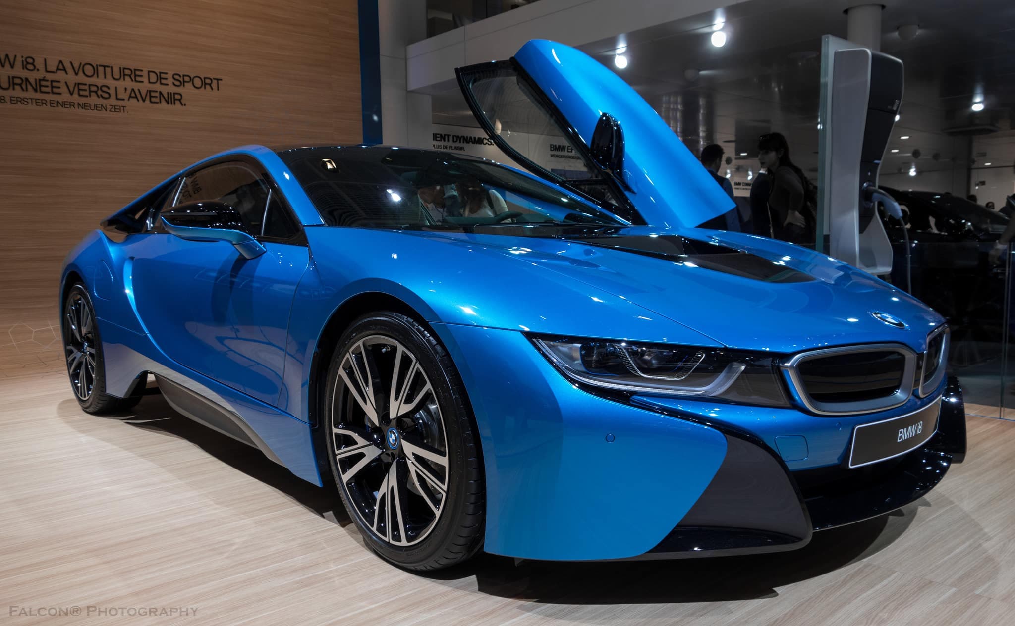 BMW i8 Coupe - Image 2